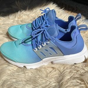 Womens Nike presto